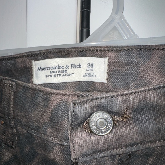 🐆 Abercrombie Curve Love 90s Relaxed Leopard Print Straight Leg Jeans 26L NWT - Picture 7 of 13